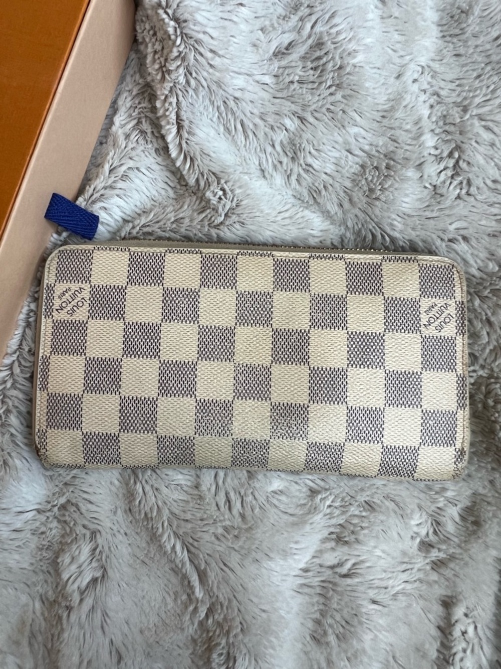 Louis Vuitton Damier Azur Zippy Wallet
